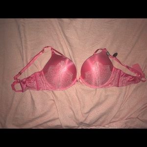 Victoria’s Secret Bombshell Bra! NEVER WORN!